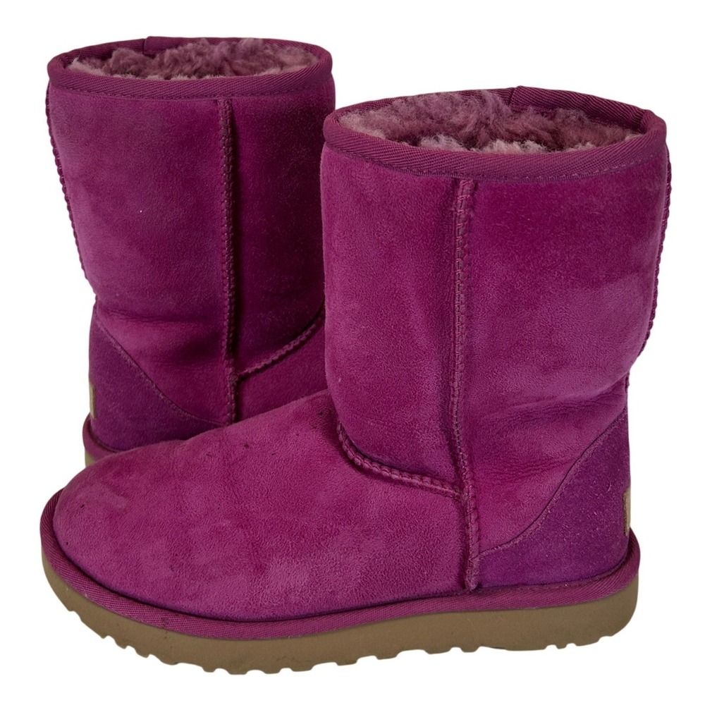 UGG Classic Short II Magenta Purple Suede Sheepskin Boots 1016223 Womens Size 6